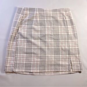 Aéropostale Women’s Plaid High-Waisted Notched Skirt - Size S